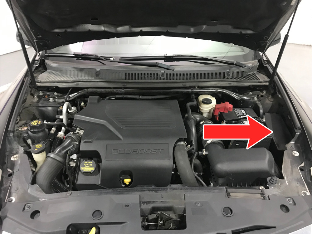 Lincoln MKS 2009-2012 Engine Compartment Fuse Box Location