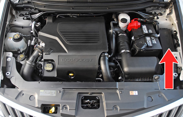 Lincoln MKT 2010-2012 Engine Compartment Fuse Box Location